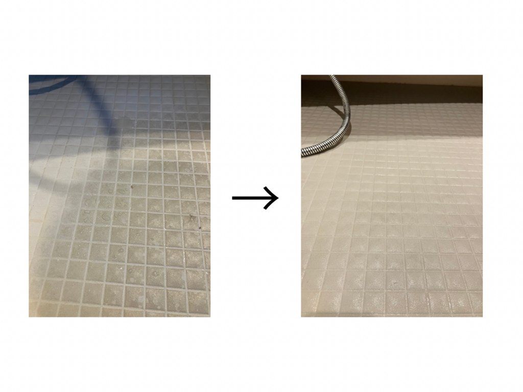 三鷹市の浴室クリーニング施工事例 床の黒ずみ清掃前後